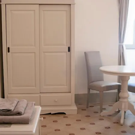 Le Finestre Su Porta Carrese - Luxury 3* Matino