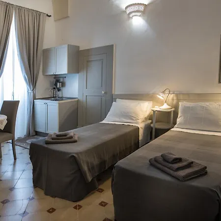 Le Finestre Su Porta Carrese - Luxury Aparthotel 3*